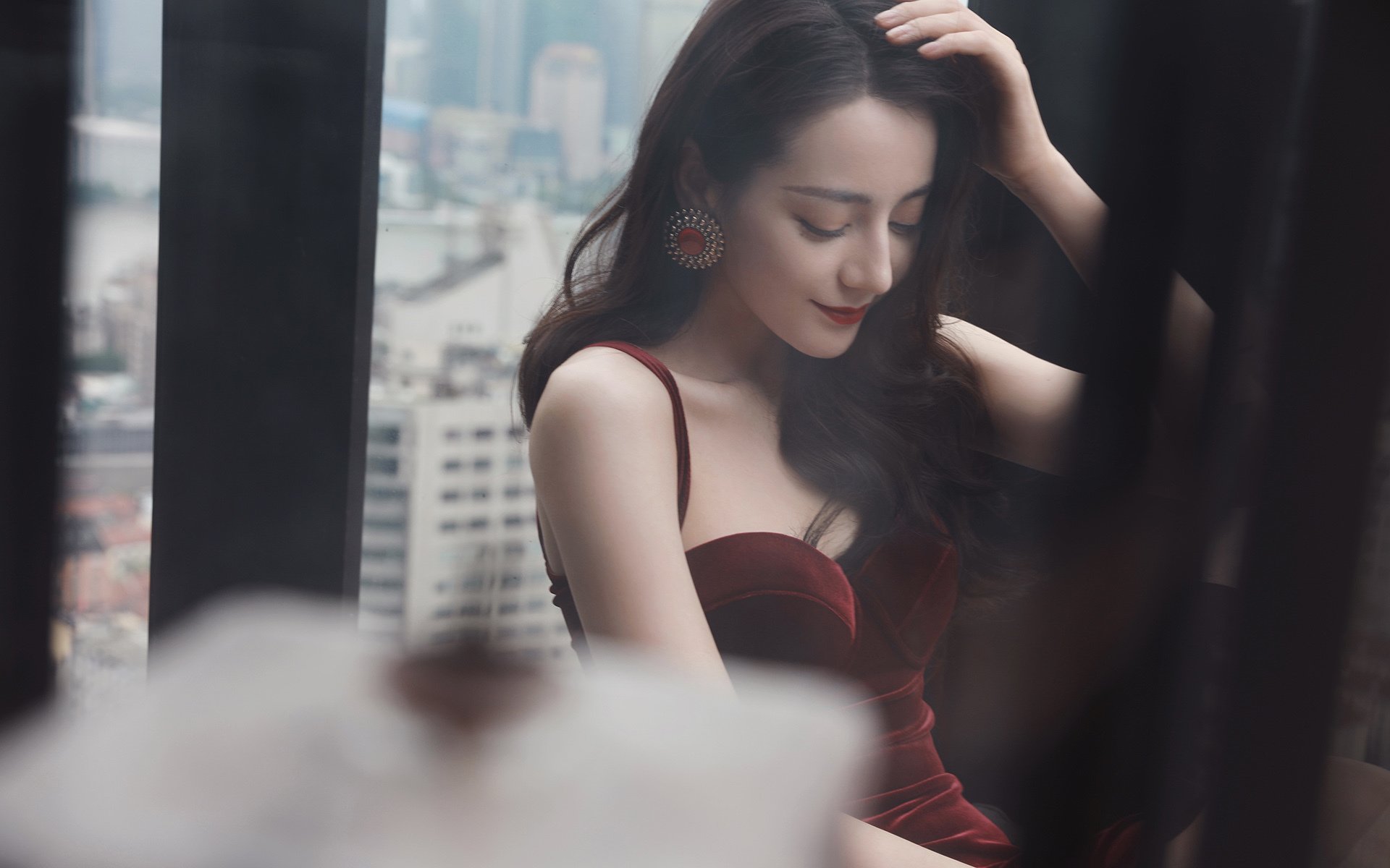 b体育平台-亚眠前锋进攻效率不高，需加强射门练习，亚眠球衣