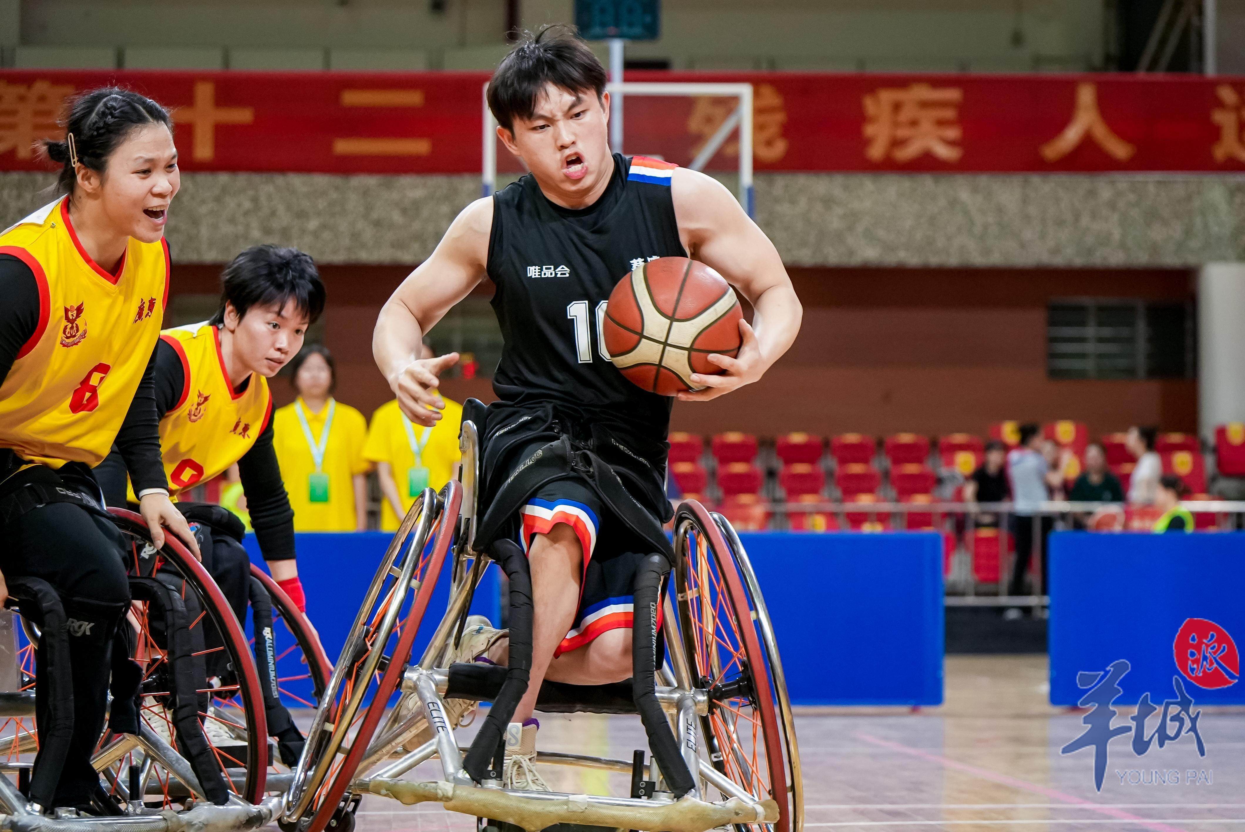 B体育:世界短跑赛的巅峰对决，激烈角逐让观众瞩目的简单介绍